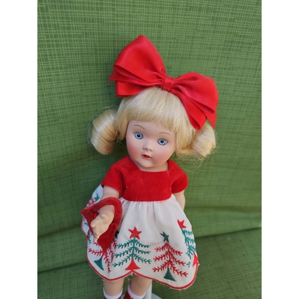 Vintage Ginny Danbury Mint Vogue Christmas Doll‎ Porcelain 10"